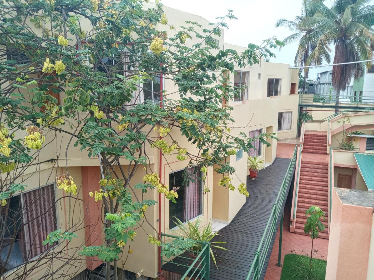 Hotel Palmeras Galapagos Puerto Ayora  Exterior photo
