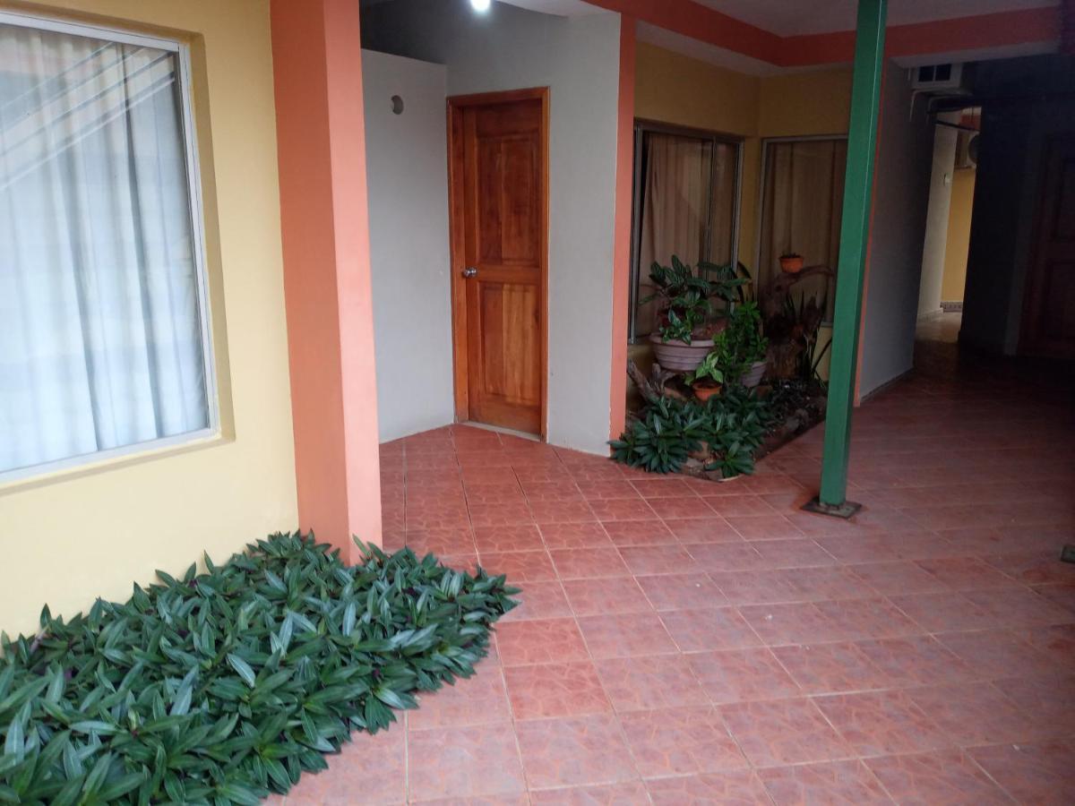 Hotel Palmeras Galapagos Puerto Ayora  Exterior photo